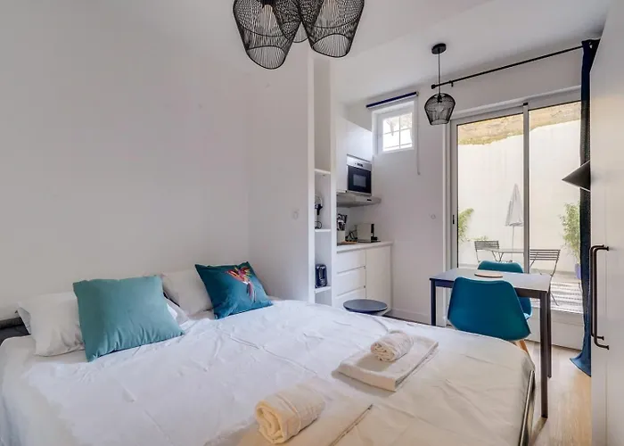 Lovely Studio In Chartrons With Terrace