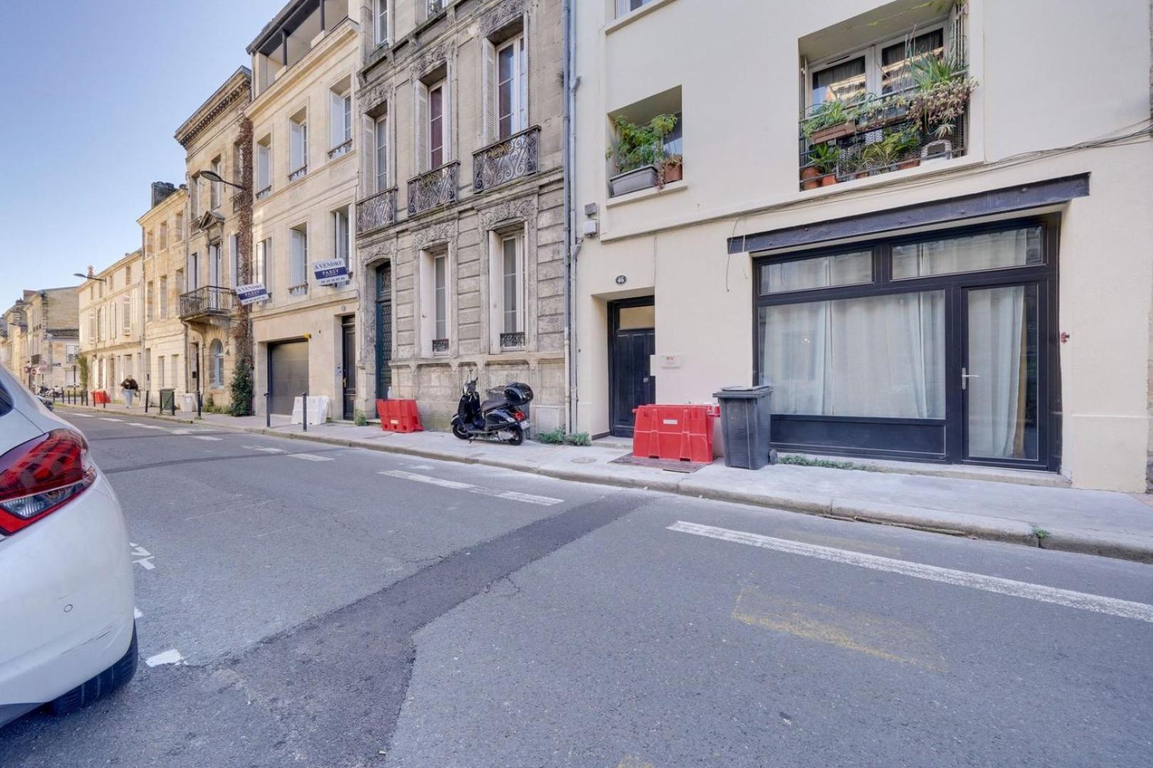 Lovely In Chartrons With Terrace Appartamento